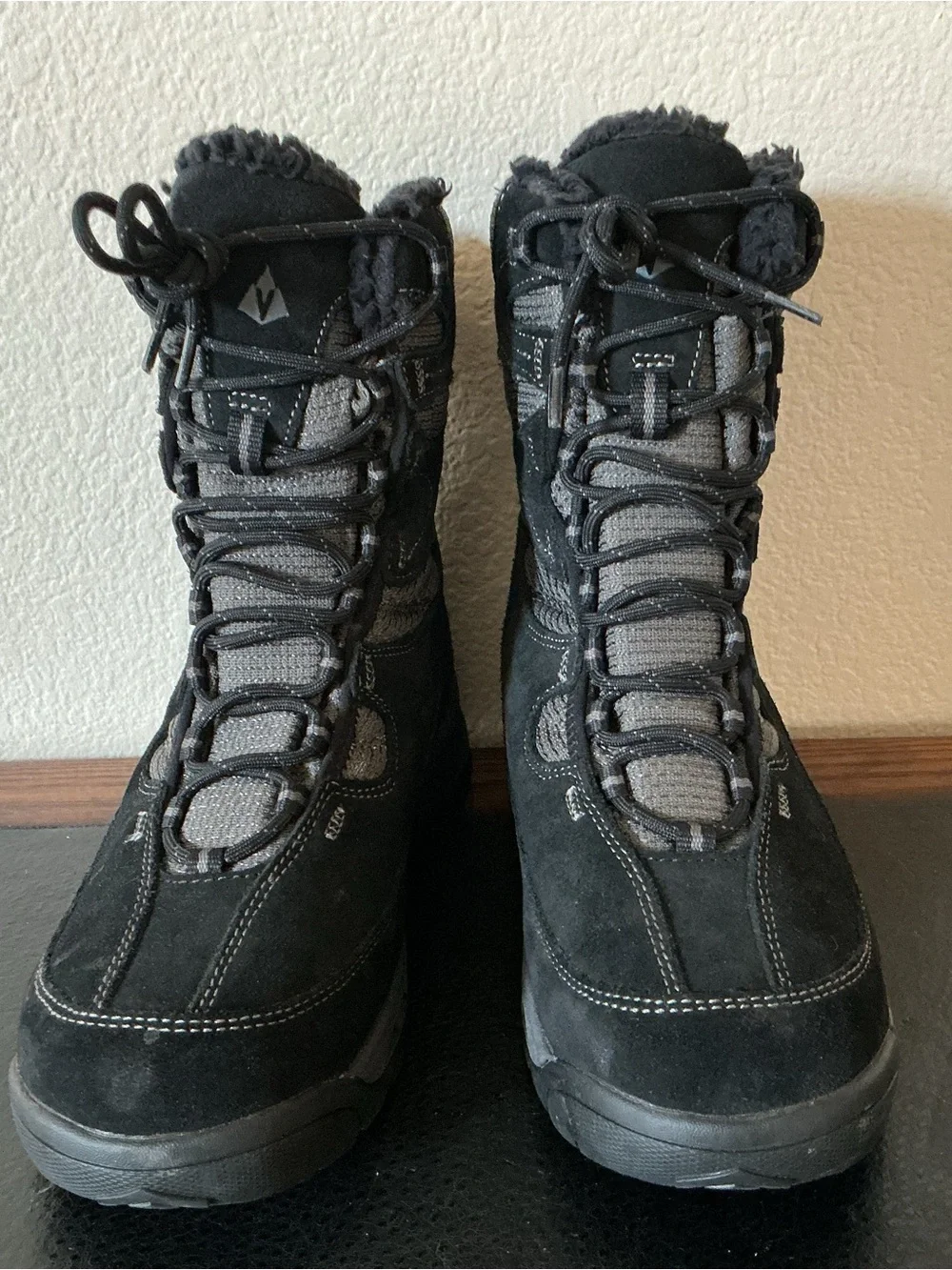 Vasque Women Pow Pow UltraDry Black Suede Insulated Snow Winter Boot Size 7.5